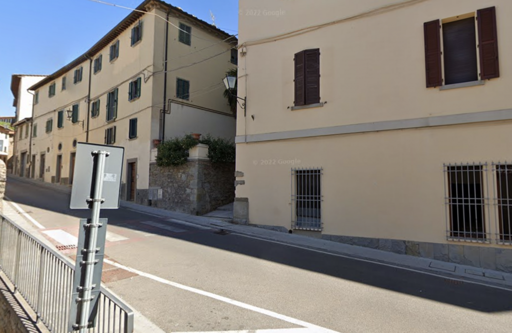 1698132167_via_severini_cortona