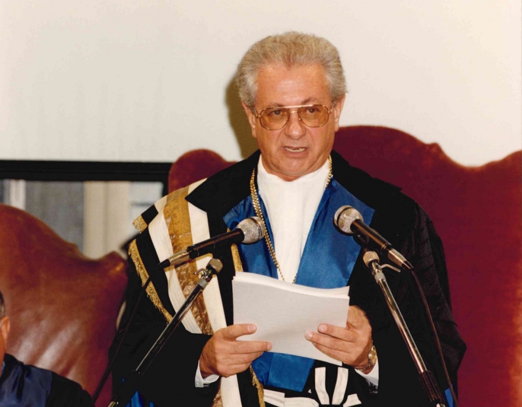 1698930319_LuigiBerlinguer_RettoreUnisi_01