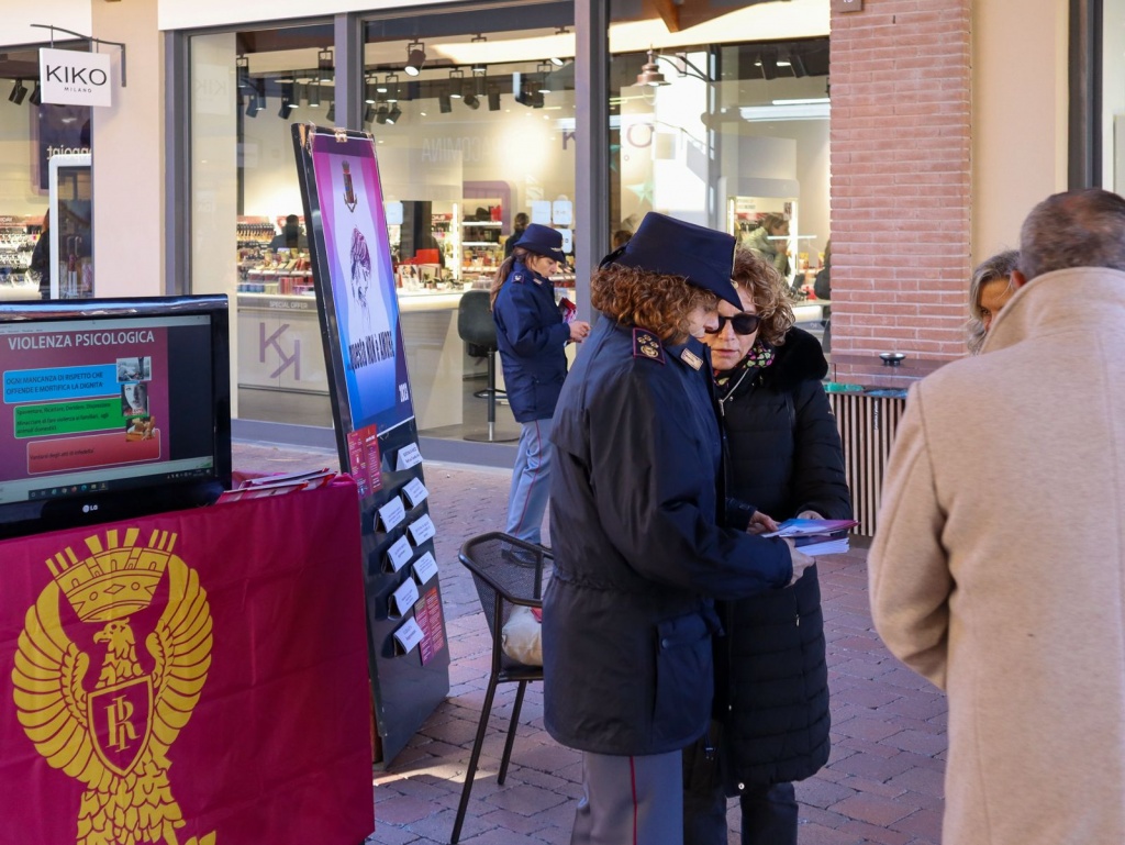 1700927618_Polizia_VV_5
