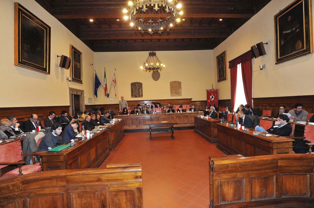 1701076508_consiglio_comunale_arezzo