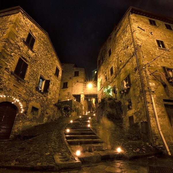 1701967883_Anghiari_si_Accende_1_foto_Andrea_Mambrini