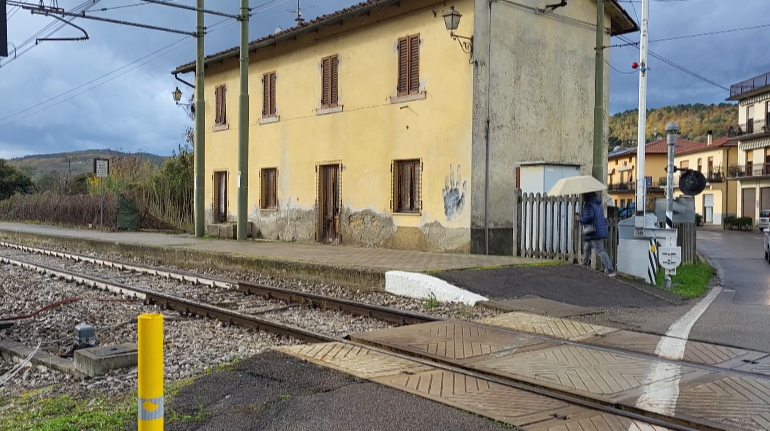 1702031325_Stazione_Ferroviaria_di_Capolona